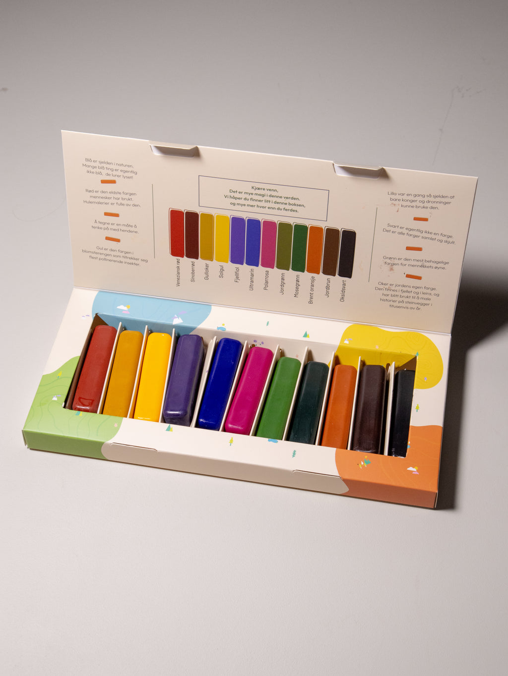 Fargestifter i bivoks Ekspedisjonssett 62°N - Scandinavian Crayon Company