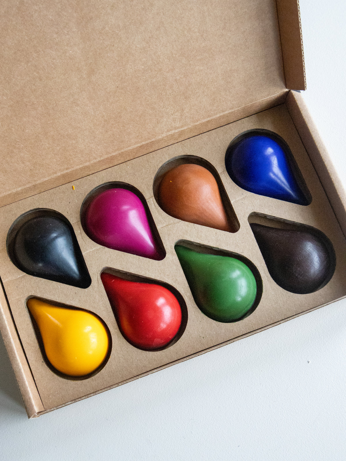 Dråpe fargestifter i bivoks 8 stykk - Scandinavian Crayon Company